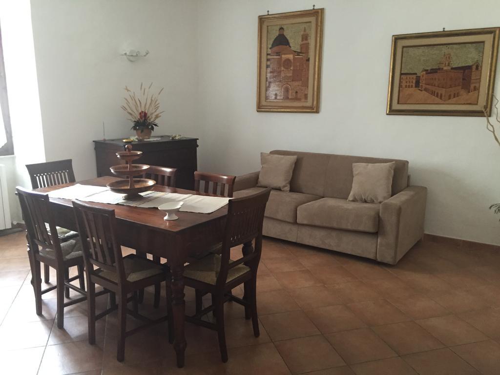 Casa Di Emanuela Apartment Spello Room photo